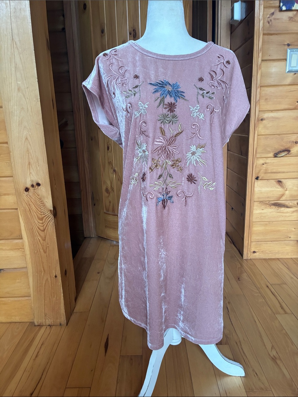 Velvet velour embroidered shift dress